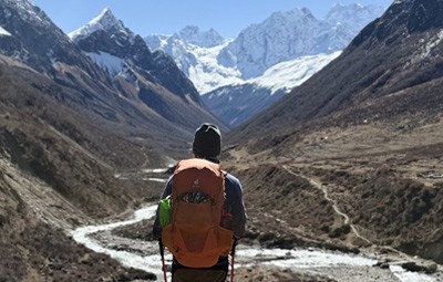 manaslu circuit trek guide