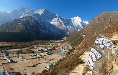 nepal teahouse trekking guide