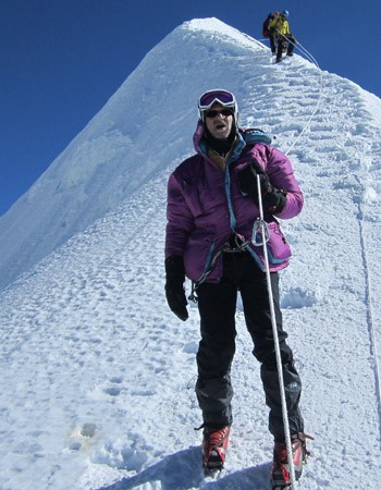 peak climbing in nepal