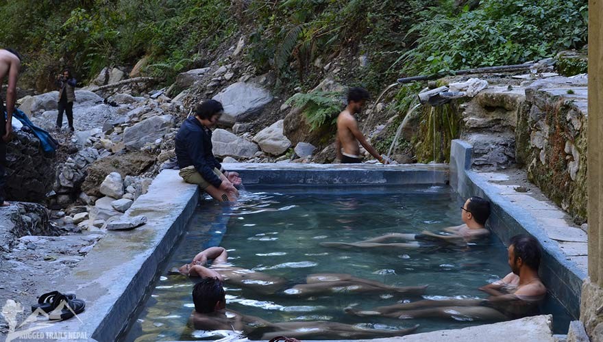7 days annapurna base camp short trek hot spring