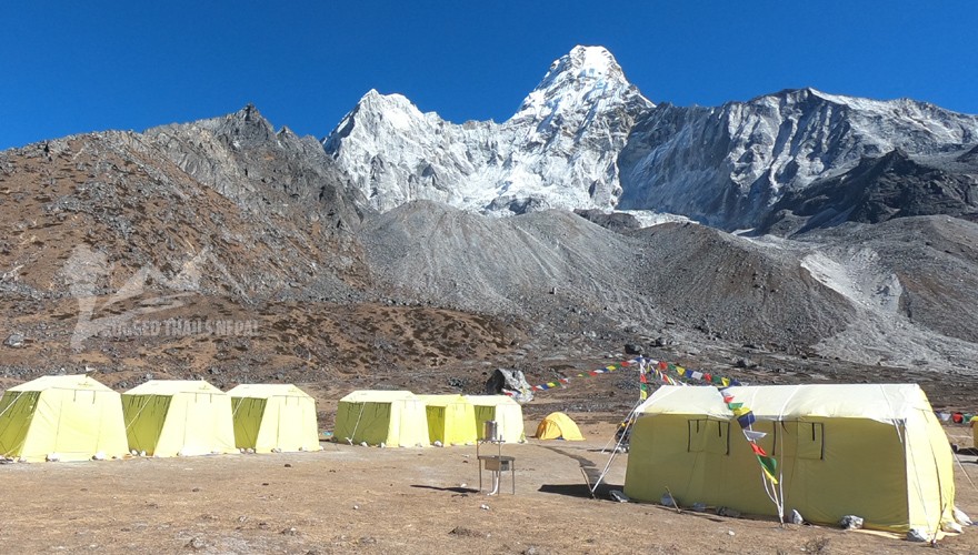 ama dablam climbing nepal