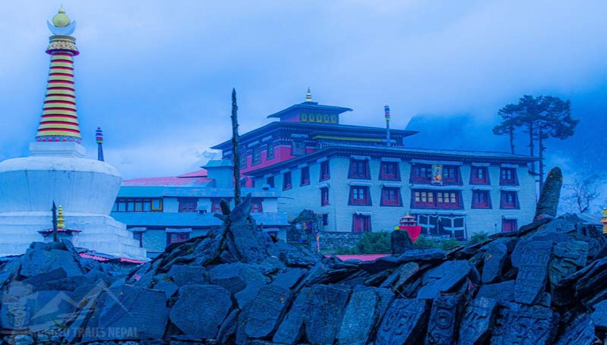everest base camp gokyo chola tengboche trek