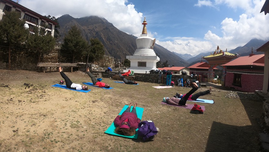 everest yoga trek