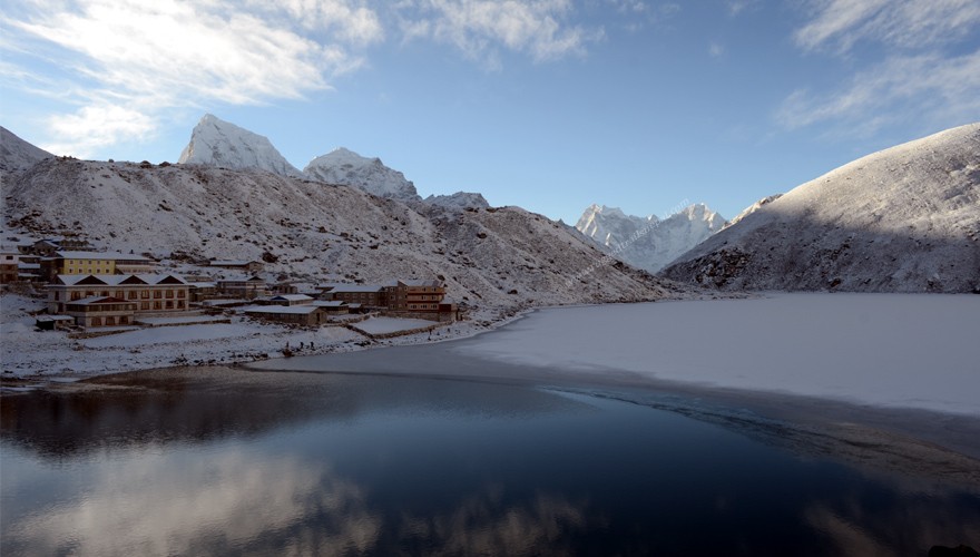 gokyo lake trekking