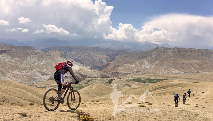 nepal biking trip to upper mustang