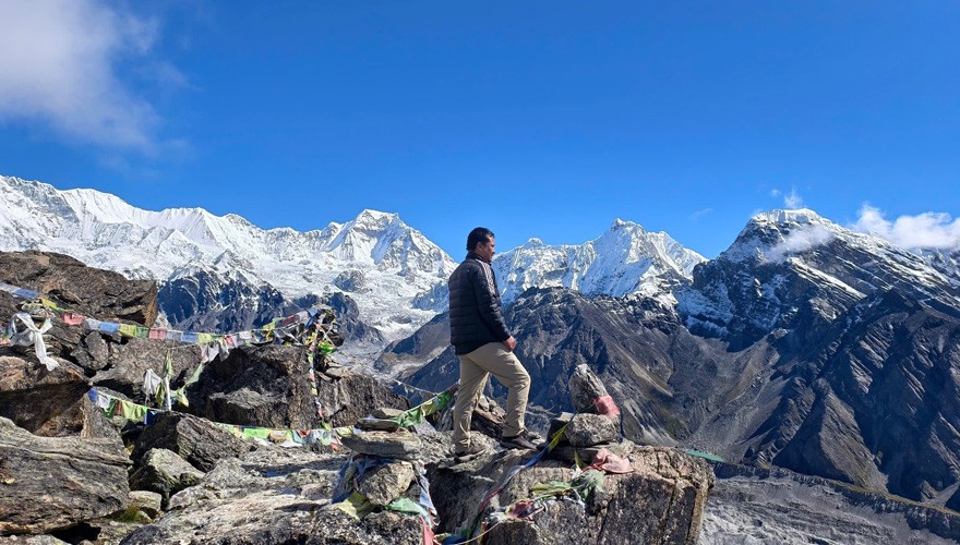 view from gokyo ri viewpoint