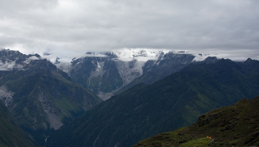 panch pokhari lake trek helambu