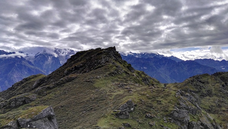 panch pokhari trek