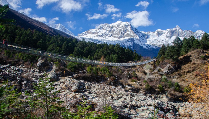 the trek route from shyala to samagaon