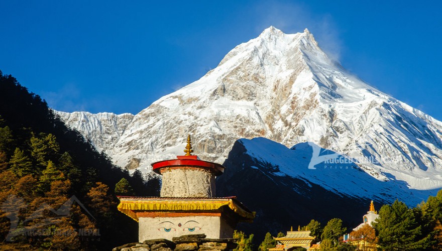 manaslu view from the lho village