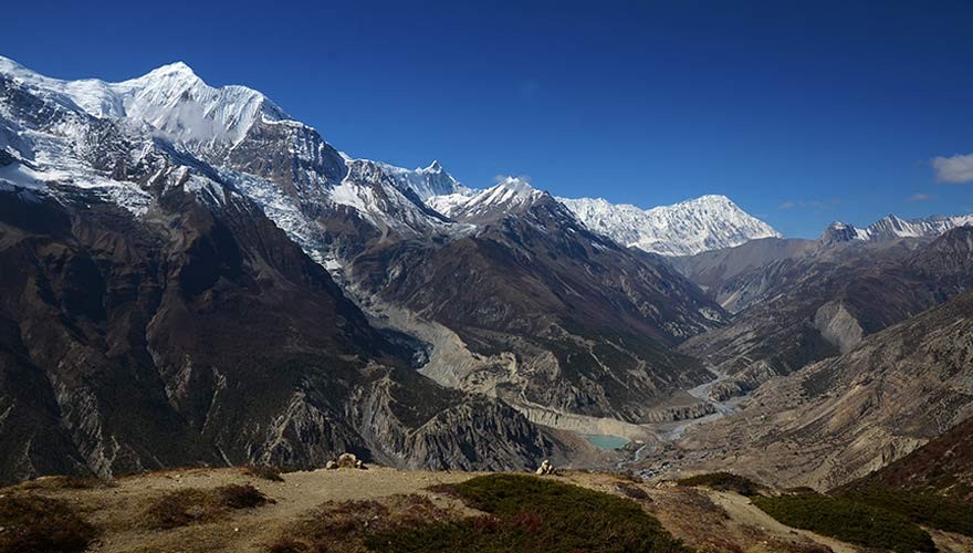 short tilicho annapurna circuit trek