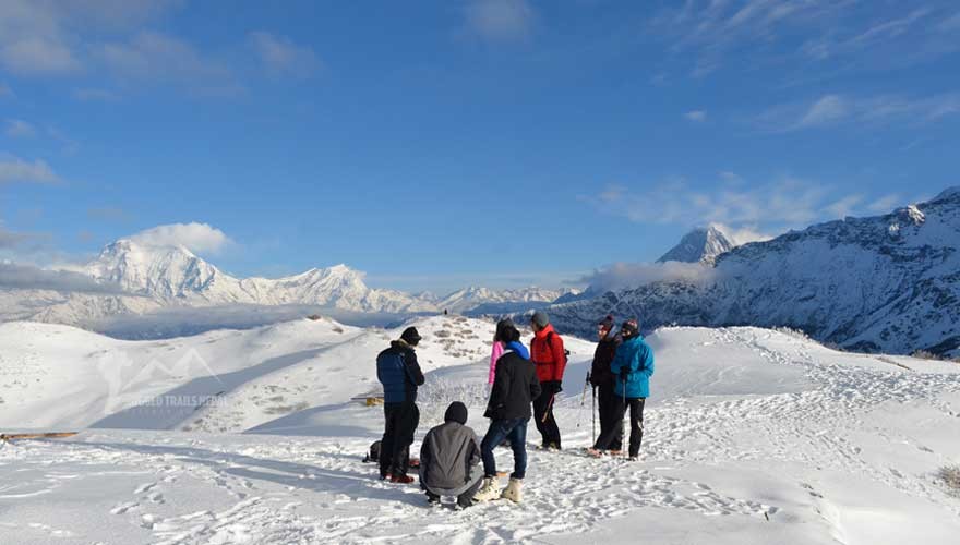 trekking in nepal annapurna region viewpoint