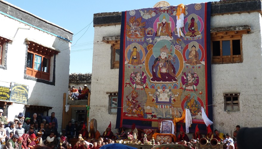 upper mustang tiji festival trek