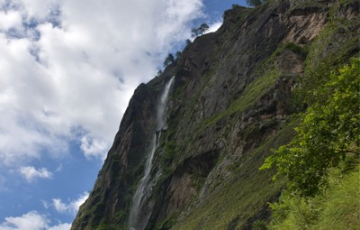 tsum valley trek